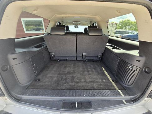 Used 2007 GMC Yukon XL SLT w/ SLT Preferred Equipment Group image 19