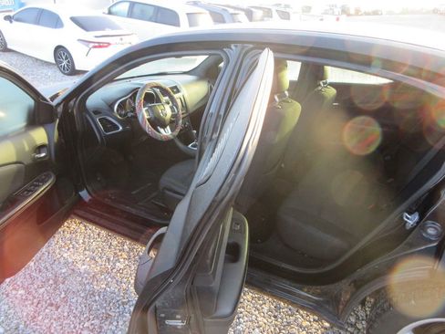 Used 2013 Dodge Avenger SXT w/ Sun/Sound Group image 5