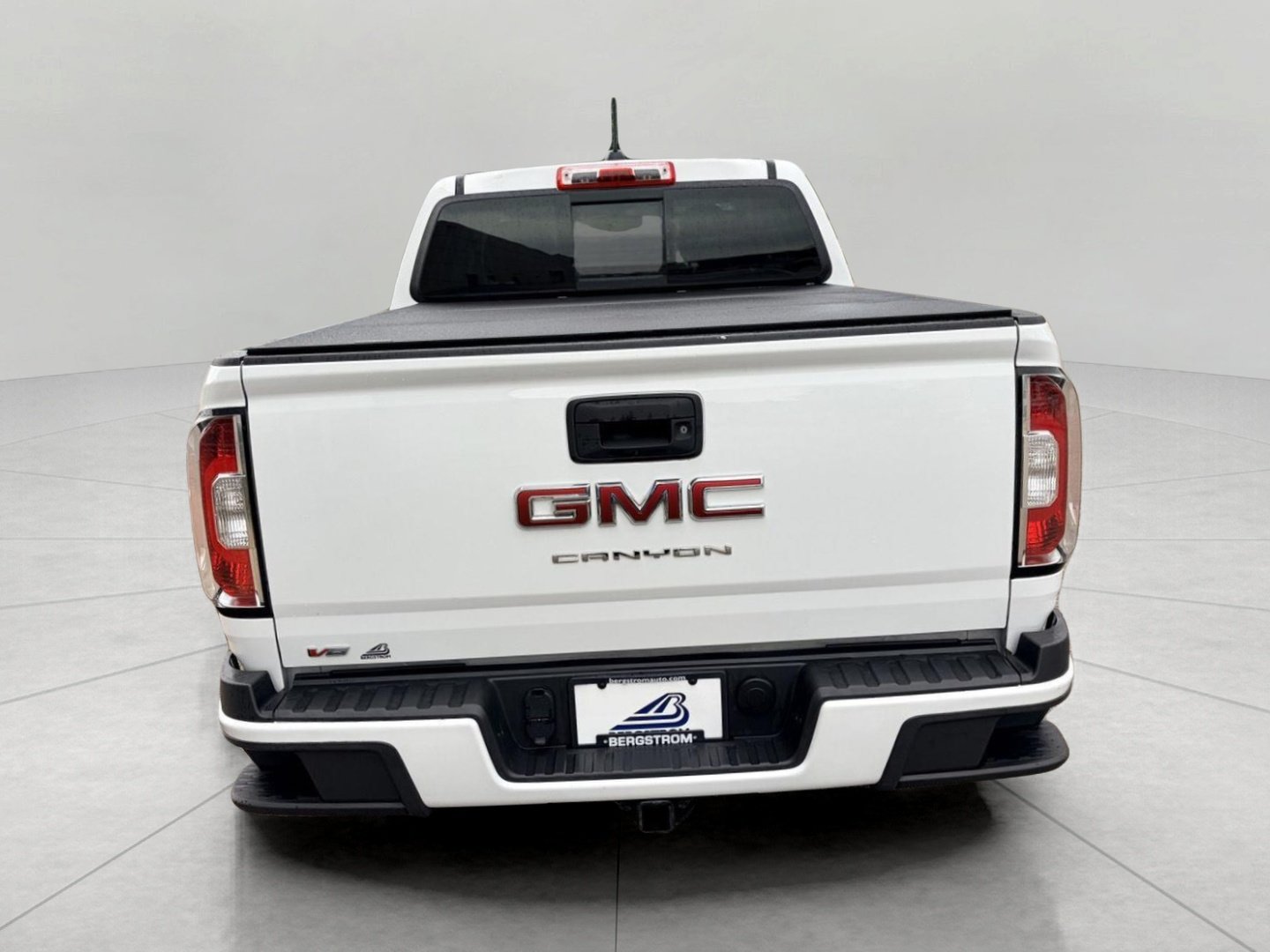 Used 2022 GMC Canyon Elevation w/ Elevation Premium Package AWD/4WD image 7
