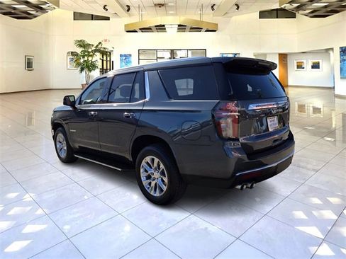 Used 2021 Chevrolet Tahoe Premier w/ Premium Package image 5