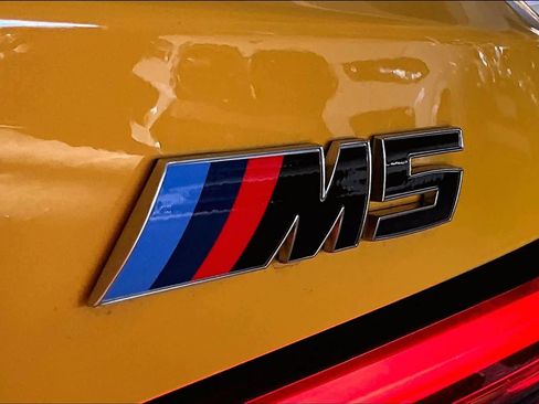 Used 2025 BMW M5 Touring image 9