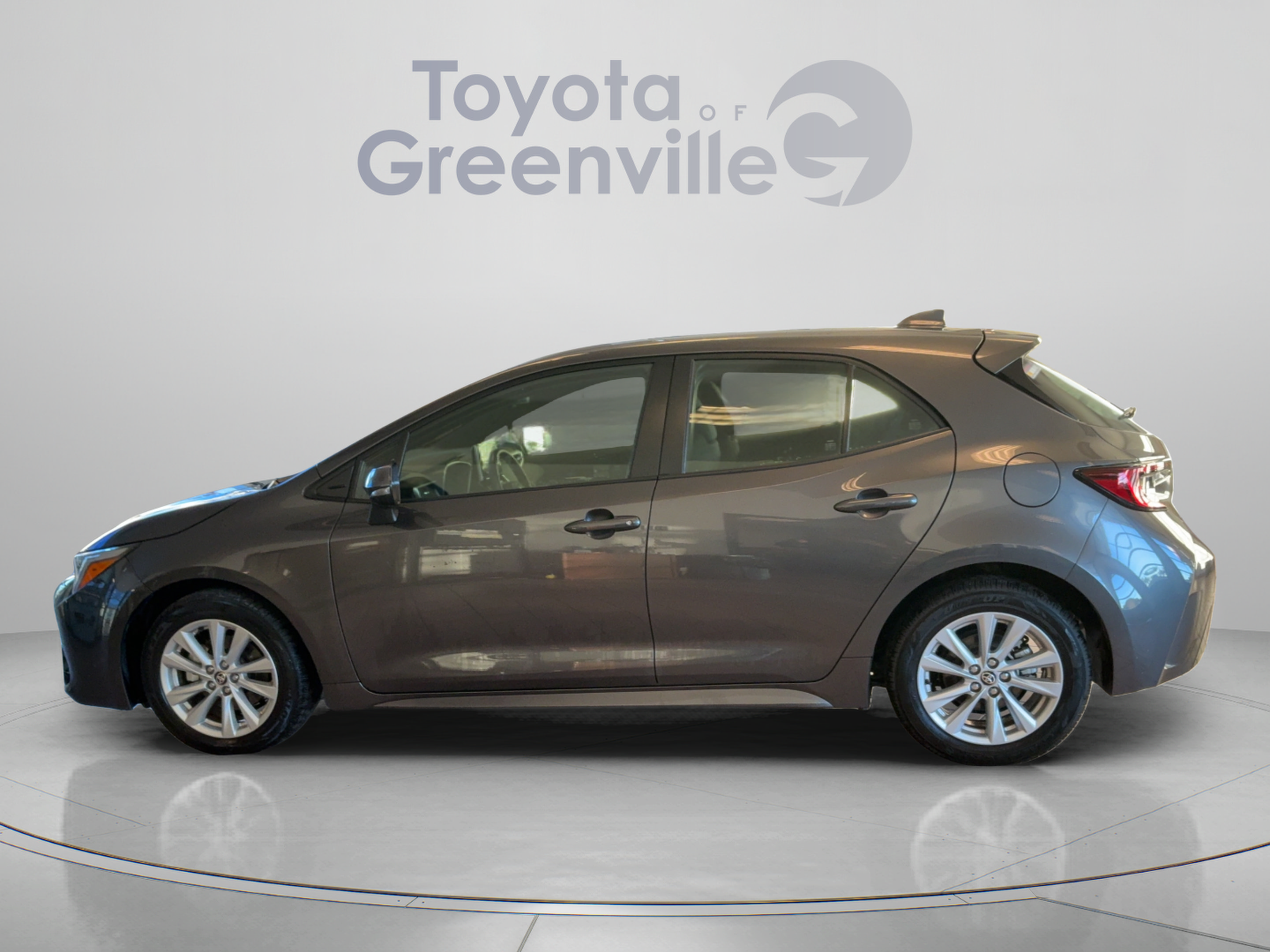 Certified 2025 Toyota Corolla SE FWD image 2