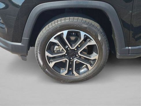 Used 2022 Jeep Compass Limited w/ Sun and Sound Group AWD/4WD image 9