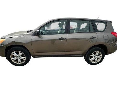 Used 2010 Toyota RAV4 4WD image 2