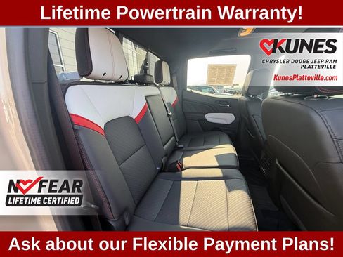 Used 2024 GMC Canyon AT4X AWD/4WD image 41