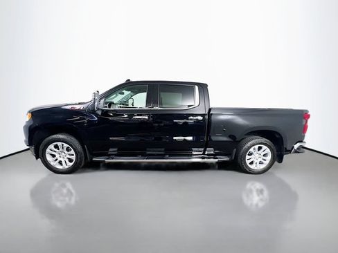 Used 2025 Chevrolet Silverado 1500 LTZ AWD/4WD image 7