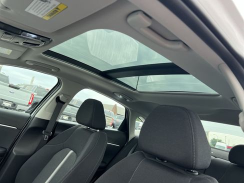 Used 2025 Hyundai Sonata SEL FWD image 24
