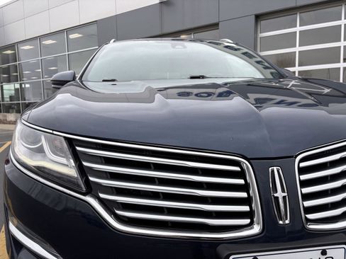 Used 2017 Lincoln MKC Reserve w/ Lincoln MKC Climate Package image 24