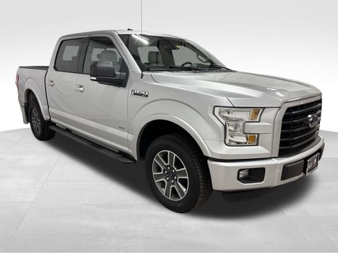 Used 2016 Ford F150 XLT w/ Equipment Group 302A Luxury image 3