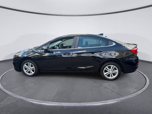 Used 2016 Chevrolet Cruze LT w/ Convenience Package FWD image 2
