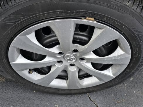 Used 2024 Toyota Corolla LE image 24