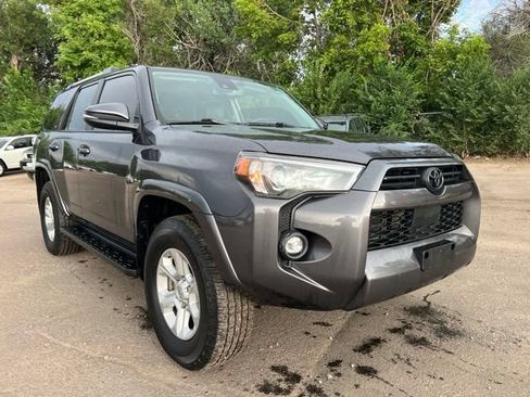 Used 2021 Toyota 4Runner SR5 Premium w/ Moonroof Package AWD/4WD image 8