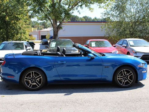 Used 2018 Ford Mustang Premium image 15