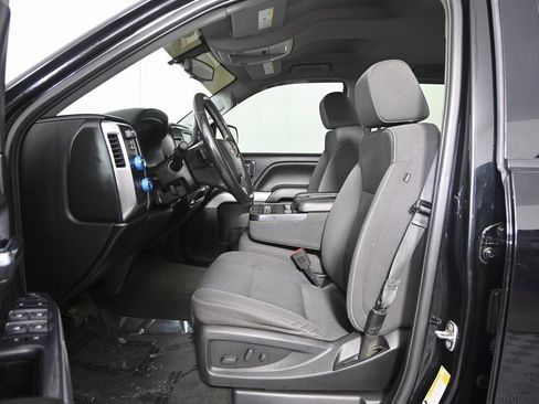 Used 2018 Chevrolet Silverado 1500 LT w/ All Star Edition image 20