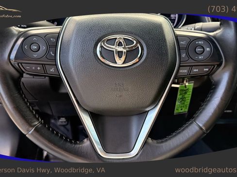 Used 2020 Toyota Camry SE image 17