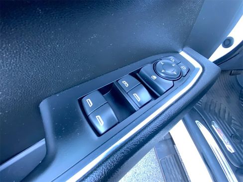 Certified 2022 Chevrolet Silverado 1500 LT Trail Boss w/ Convenience Package II image 22