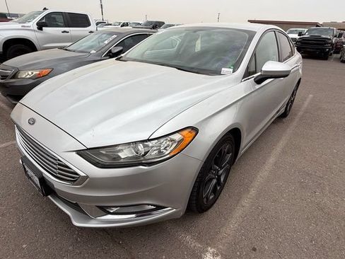 Used 2018 Ford Fusion SE w/ Equipment Group 201A FWD image 1