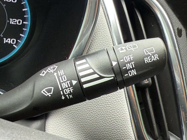 Used 2021 Chevrolet Equinox LS FWD image 25
