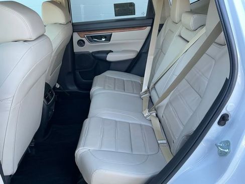 Used 2022 Honda CR-V Touring image 11