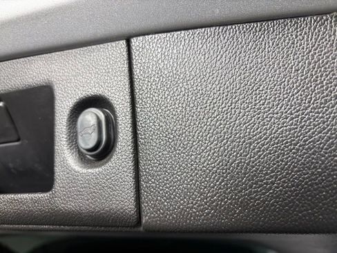 Used 2018 Chevrolet Tahoe Premier image 19