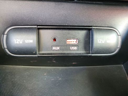 Used 2019 Kia Soul image 19