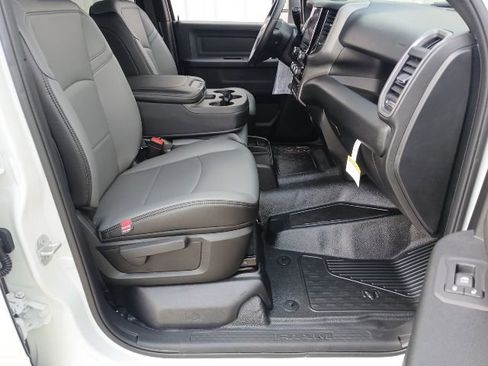 New 2026 RAM 4500 Tradesman w/ Chrome Appearance Group AWD/4WD image 28