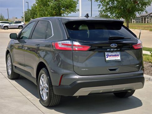 Used 2024 Ford Edge SEL image 5