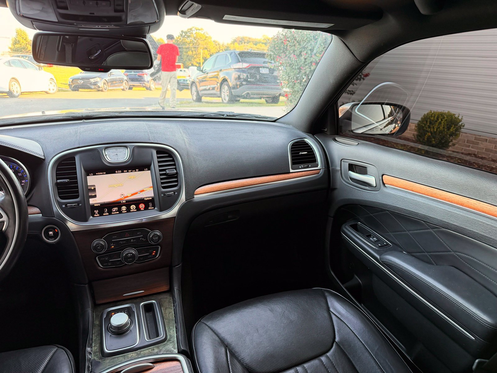 Used 2015 Chrysler 300 C Platinum w/ Harman/Kardon Audio Group RWD image 25