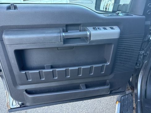 Used 2013 Ford F350 Lariat w/ Lariat Ultimate Pkg image 16