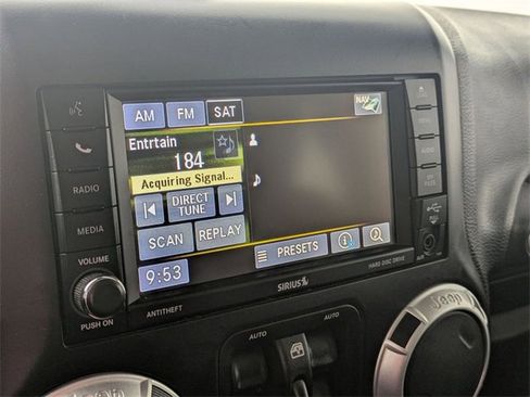 Used 2015 Jeep Wrangler Unlimited Rubicon w/ Connectivity Group image 20