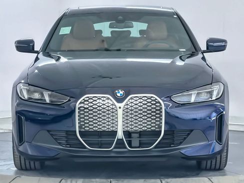 New 2026 BMW i4 eDrive40 w/ Premium Package RWD image 10