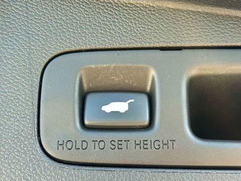 Used 2020 Honda CR-V Touring image 14