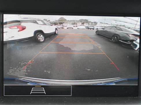 Used 2024 GMC Terrain SLE w/ LPO, Floor Liner Package AWD/4WD image 24