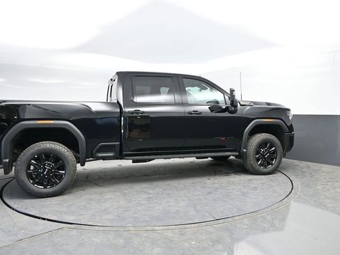 New 2026 GMC Sierra 2500 AT4 w/ AT4 Premium Plus Package AWD/4WD image 8
