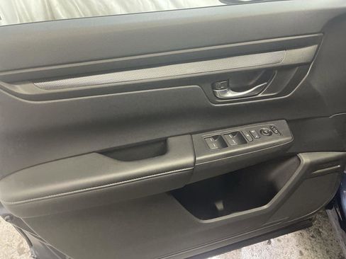 Used 2025 Honda CR-V EX image 13