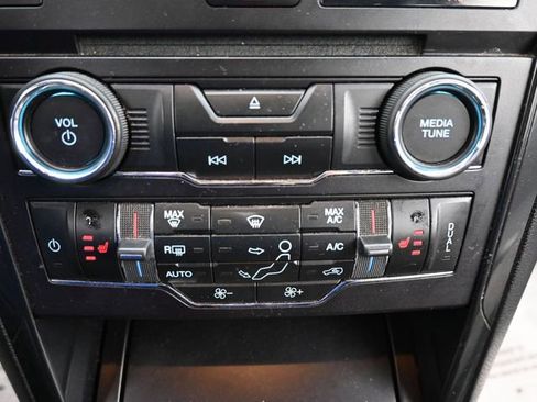 Used 2017 Ford Explorer XLT w/ Equipment Group 202A image 19