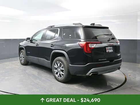 Used 2023 GMC Acadia SLT image 11