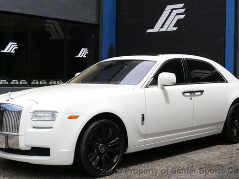 Used 2010 Rolls-Royce Ghost RWD image 5