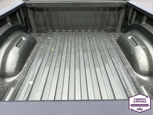 Used 2021 RAM 1500 Laramie AWD/4WD image 5