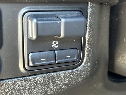 Used 2024 GMC Yukon Denali Ultimate image 30