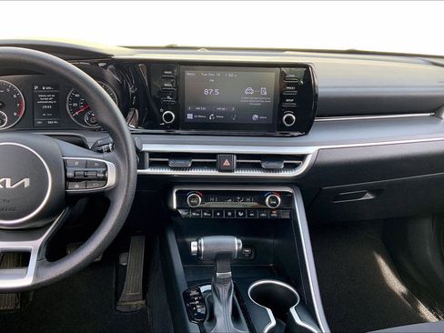 Used 2023 Kia K5 LXS image 6