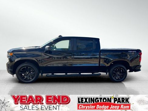 Used 2022 Chevrolet Silverado 1500 Custom w/ LPO, Blackout Package image 3