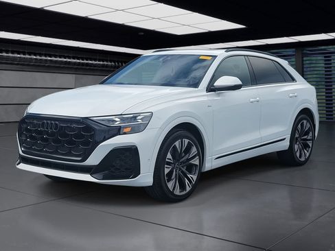 Certified 2025 Audi Q8 Prestige w/ Prestige Package AWD/4WD image 1
