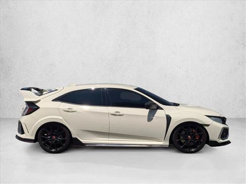 Used 2018 Honda Civic Type R image 4
