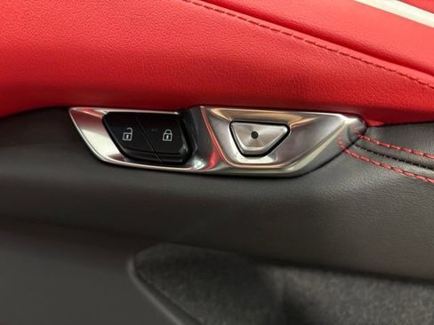 Used 2022 Chevrolet Corvette Stingray Preferred Conv w/ Z51 Performance Package RWD image 71
