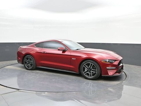 Used 2018 Ford Mustang GT Premium RWD image 14