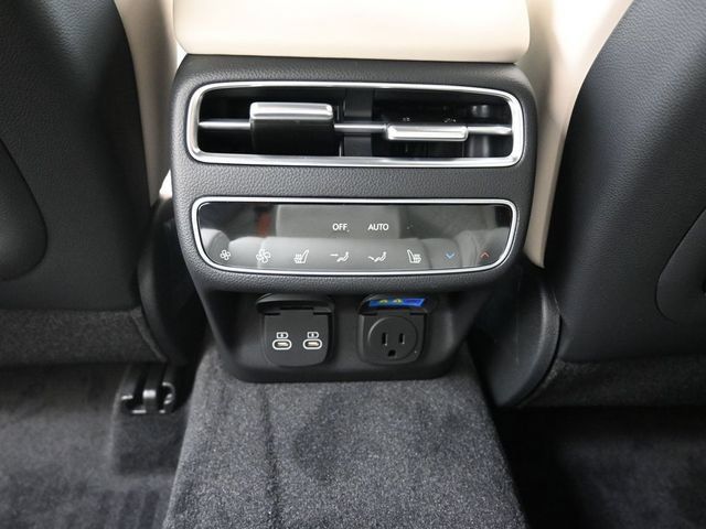 Used 2026 Genesis GV70 3.5T Sport Prestige AWD/4WD image 19