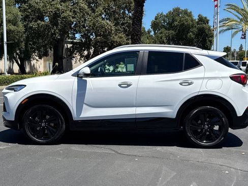 Used 2024 Buick Encore GX Sport Touring AWD/4WD image 6