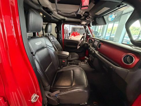 Used 2019 Jeep Wrangler Unlimited Rubicon AWD/4WD image 40