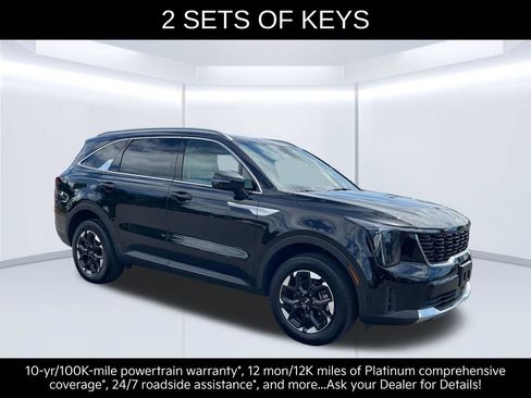 Certified 2025 Kia Sorento S w/ Panoramic Sunroof Package AWD/4WD image 9